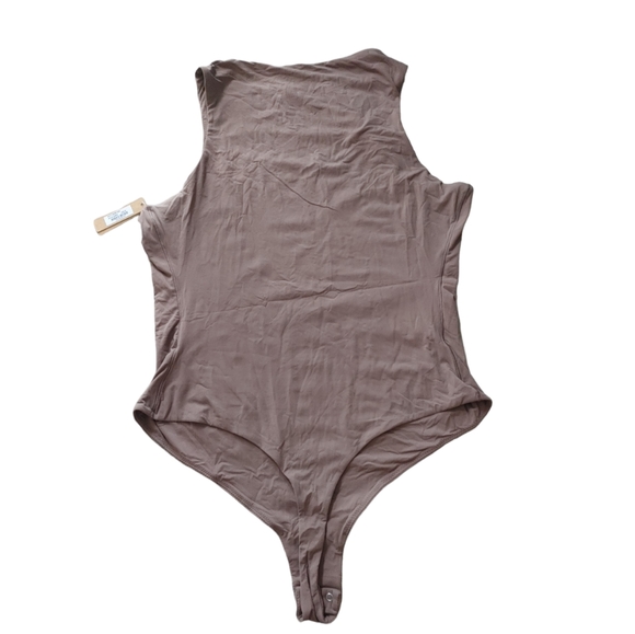 SKIMS High Neck Sleeveless Thong Bodysuit 3XL - Picture 3 of 13